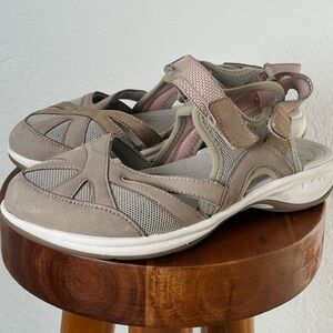 Easy Spirit Esplash closed toe sandal Shoes
